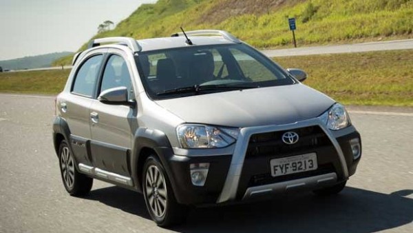 2012 Toyota Etios Cross – Manual do Proprietário